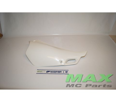 COV,SIDE RH RX125 WITHOUT EMBLEM WHITE